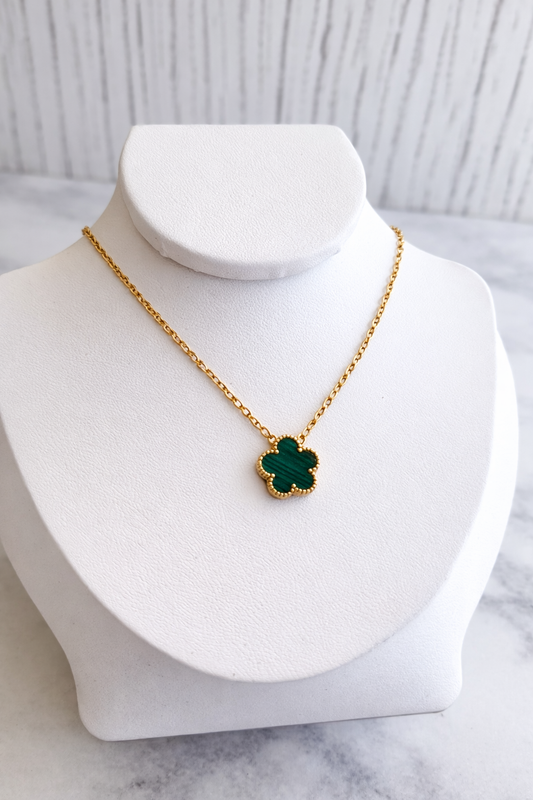 COLLAR FLOR VERDE