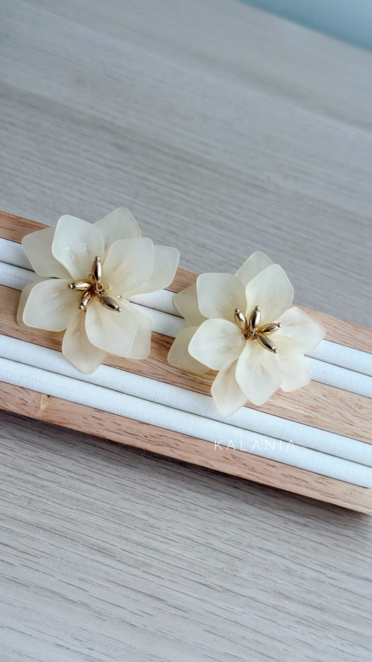 AROS FLOR PETALOS BLANCO