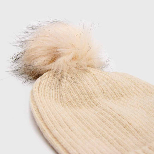 BEANIE POMPÓN CREMA