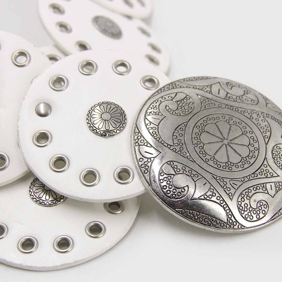 CINTURÓN BOHO PLATEADO BLANCO