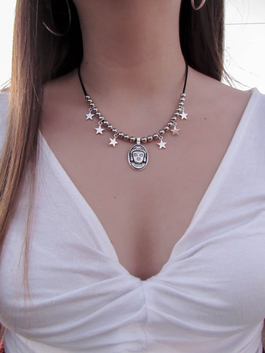 COLLAR BUDA CON ESTRELLAS