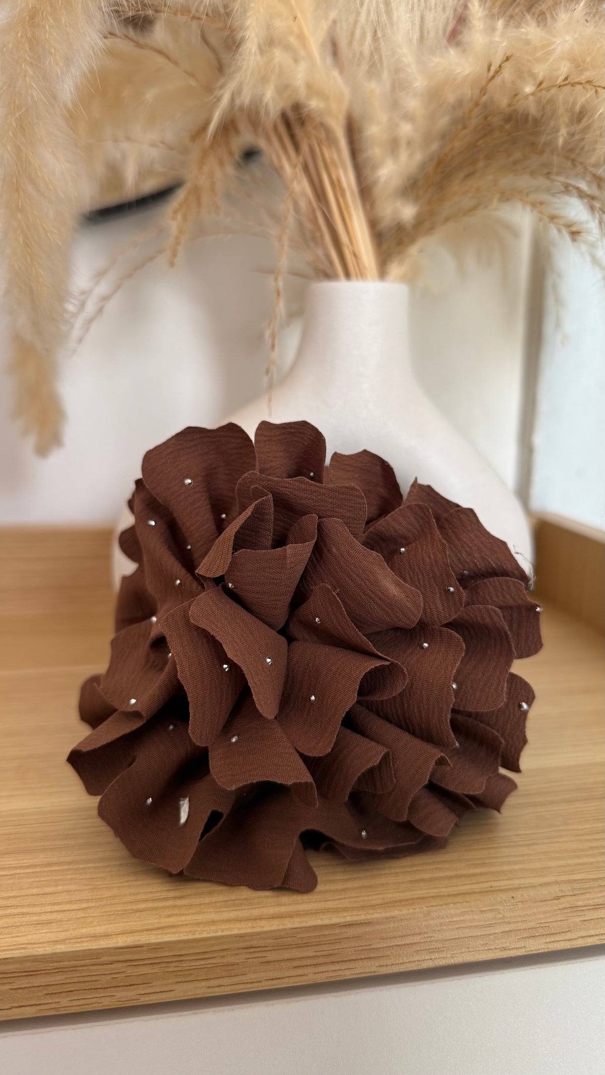 Pinche Flor Brillo Café 12 cm