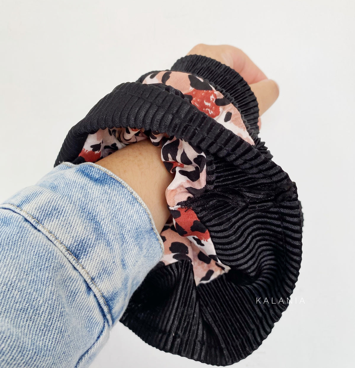 MAXI SCRUNCHIES PRINT NEGRO