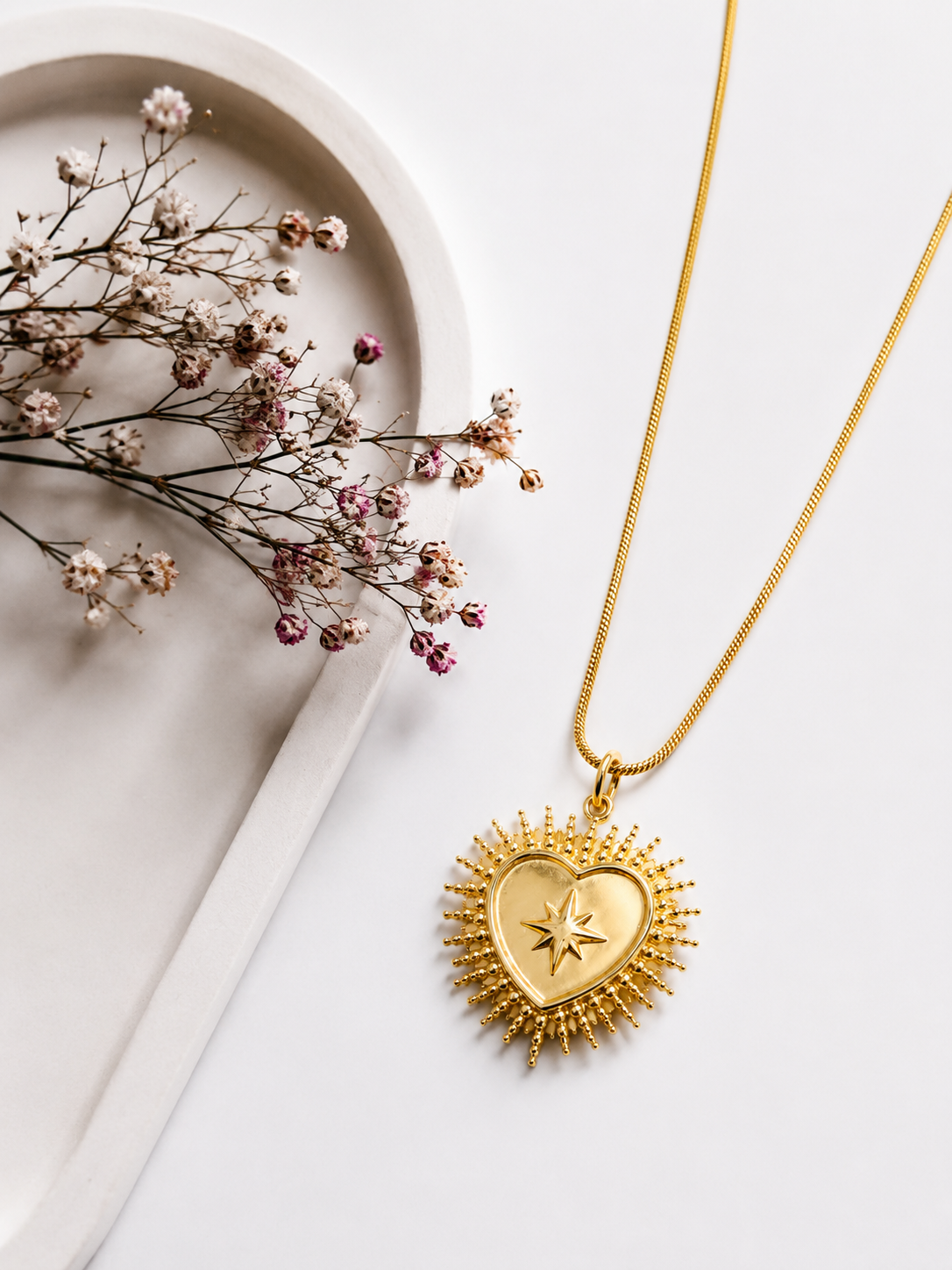 CADENA CORAZÓN DORADO