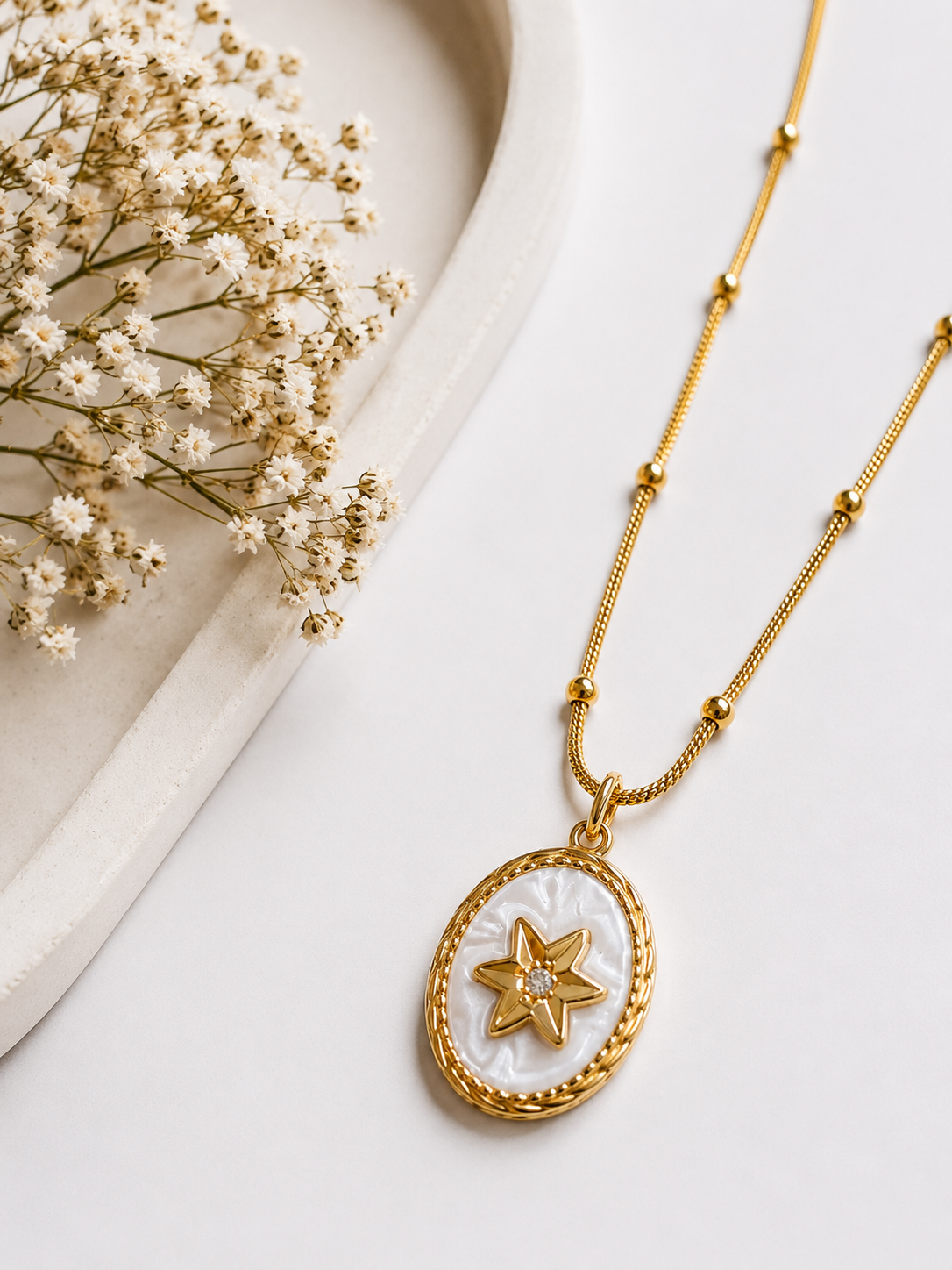 CADENA ESTRELLA DORADO BLANCO
