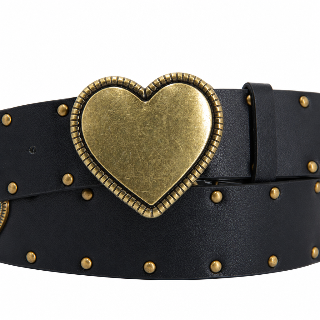 Cinturón corazón dorado fondo blanco 3